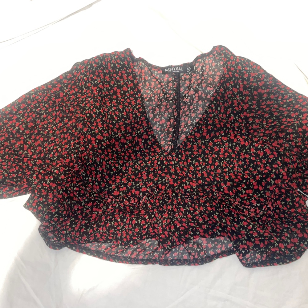 Nasty gal cute crop top!